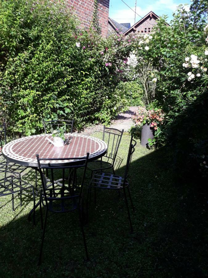 Gite Au Bord Du Lac Montville Exterior foto